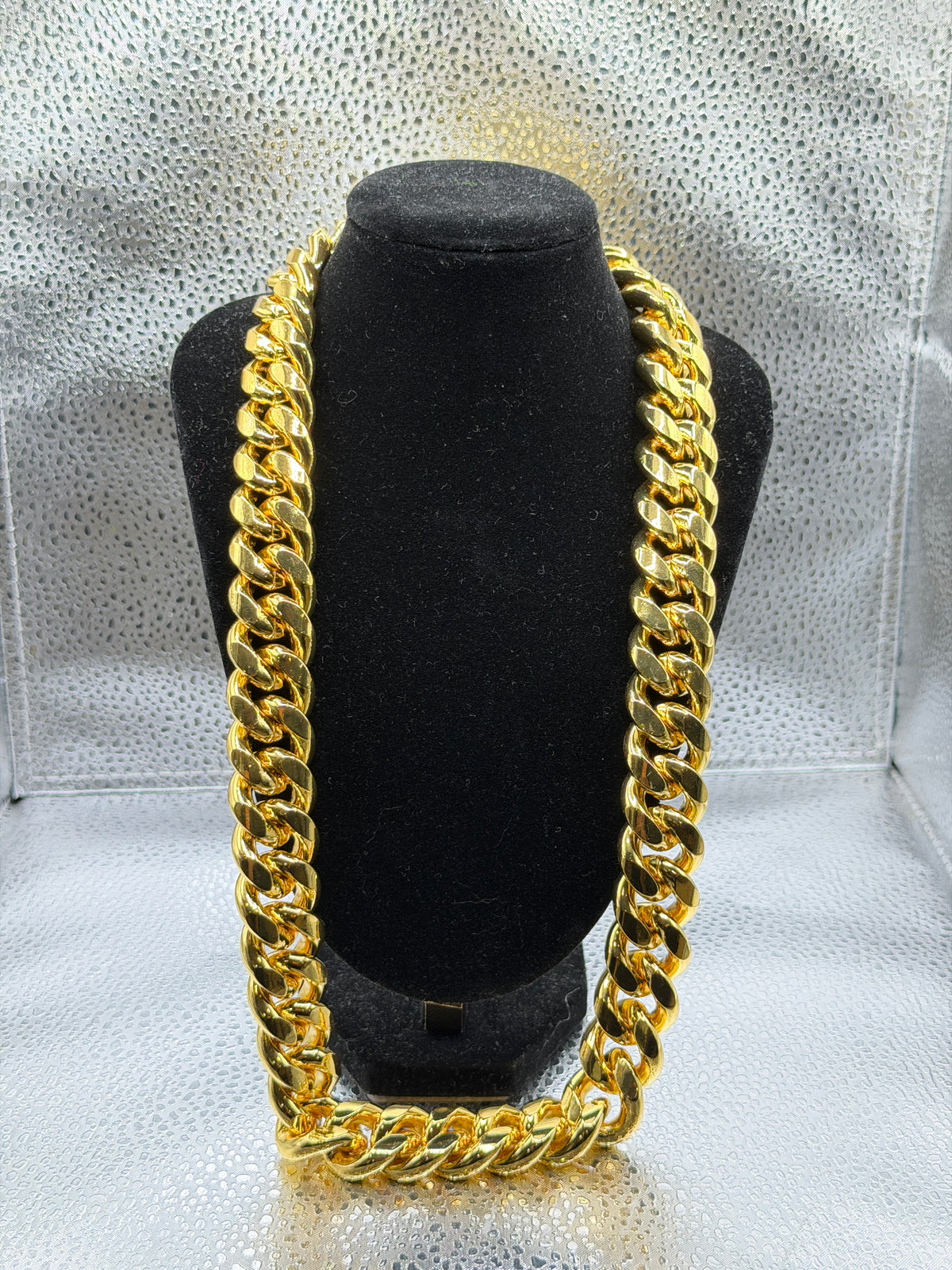 18K Gold Cuban Chain